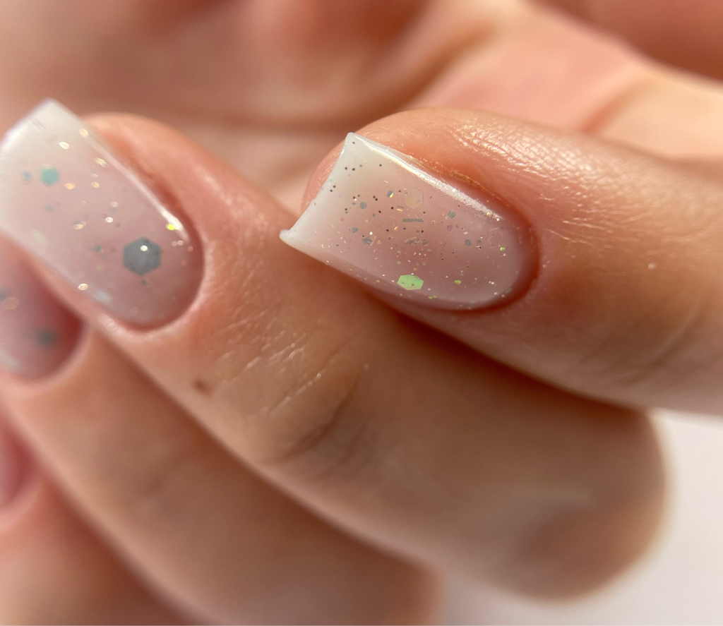 Маникюр + покрытие гелем