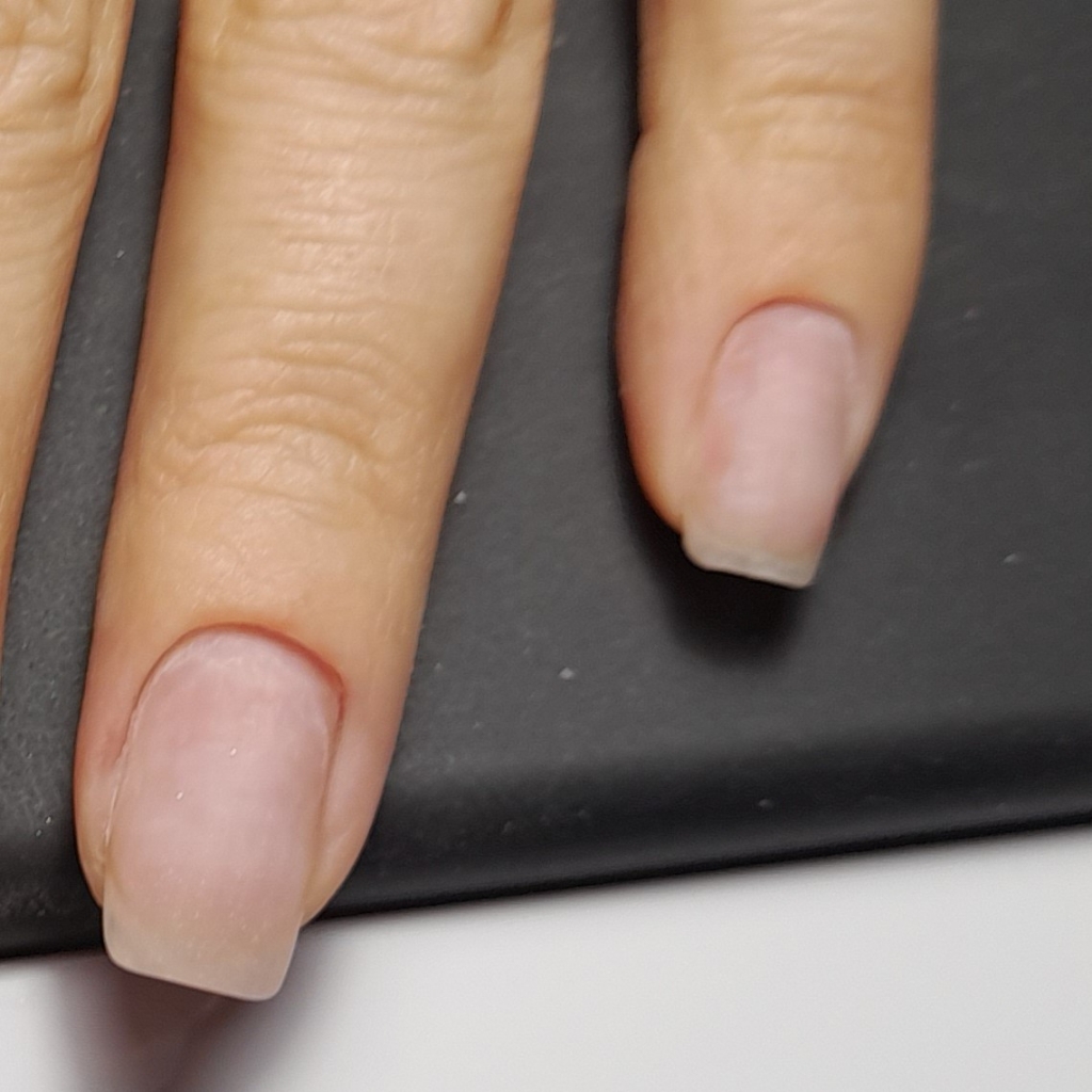 Маникюр без покрытия