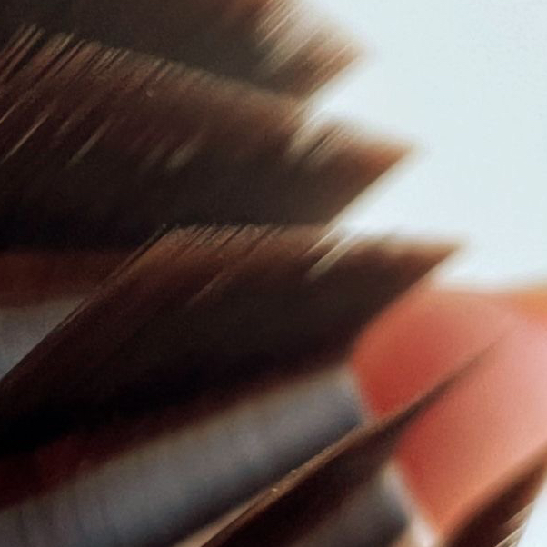 Коричневые ресницы (+ к стоимости)