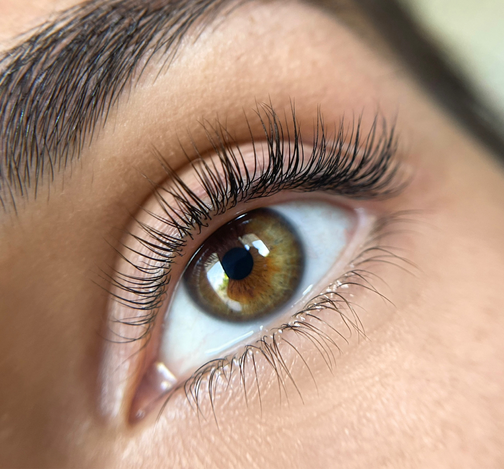 Итальянское восстановление ресниц InLei