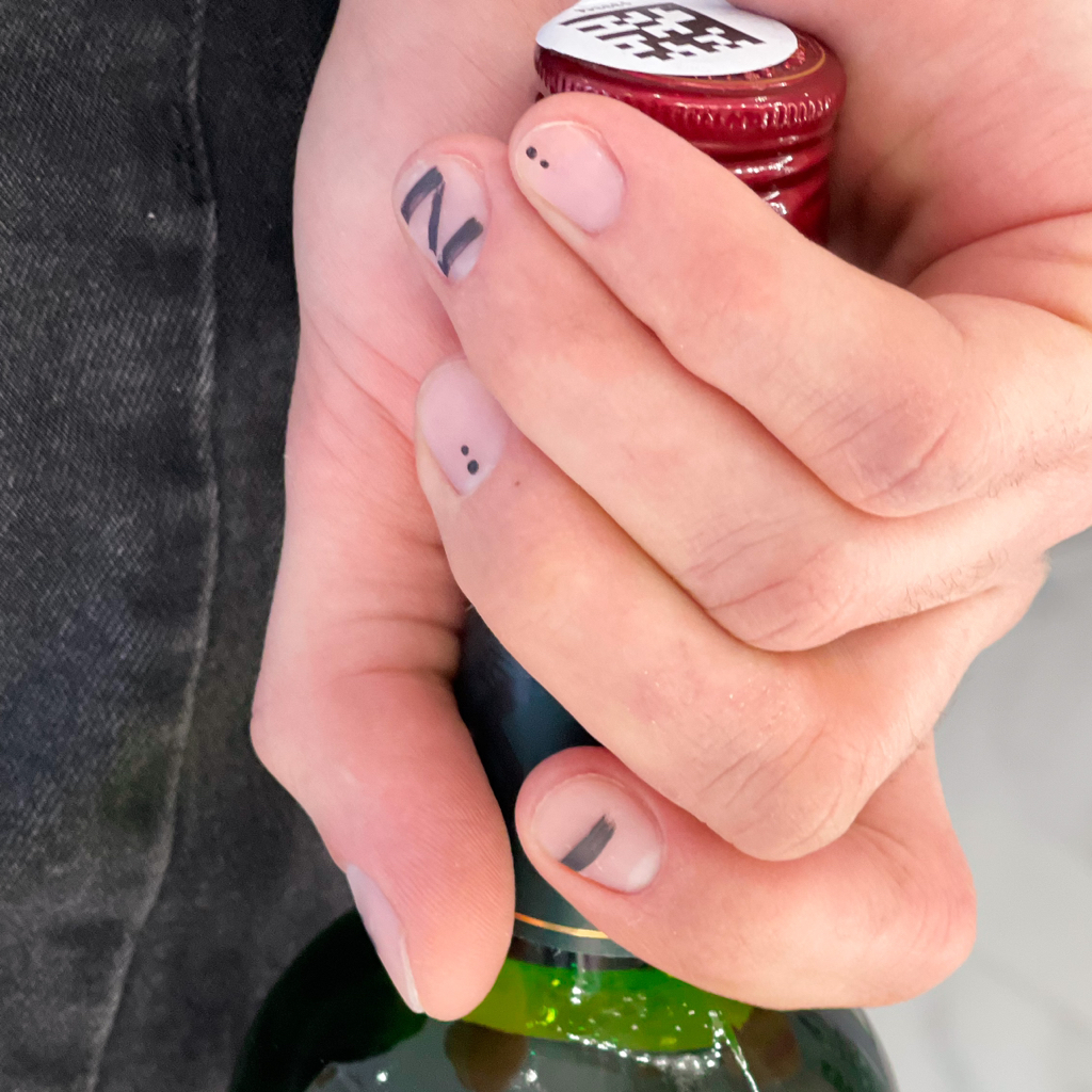 Мужской маникюр (с покрытием гель-лак)