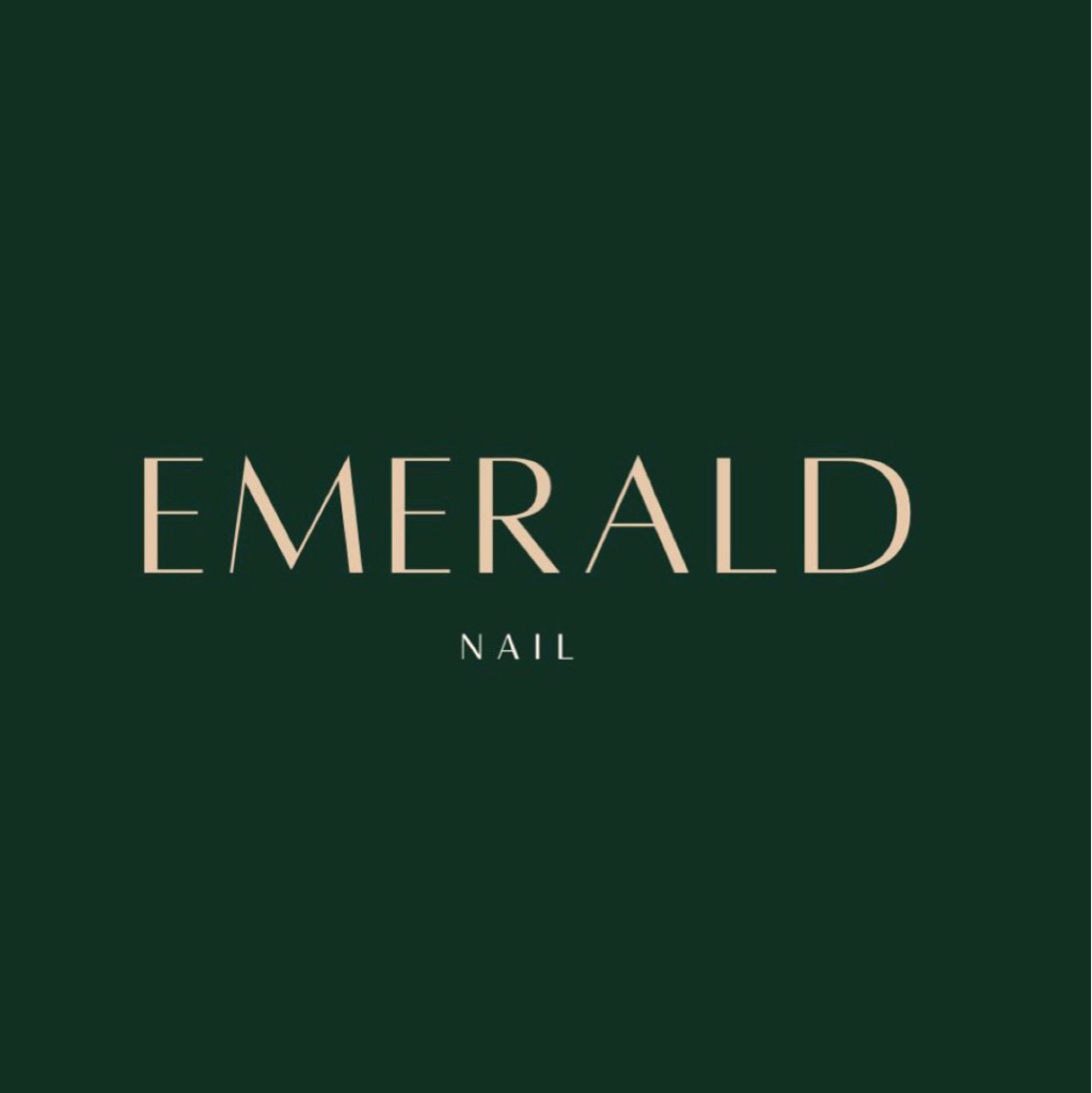 Emerald nail