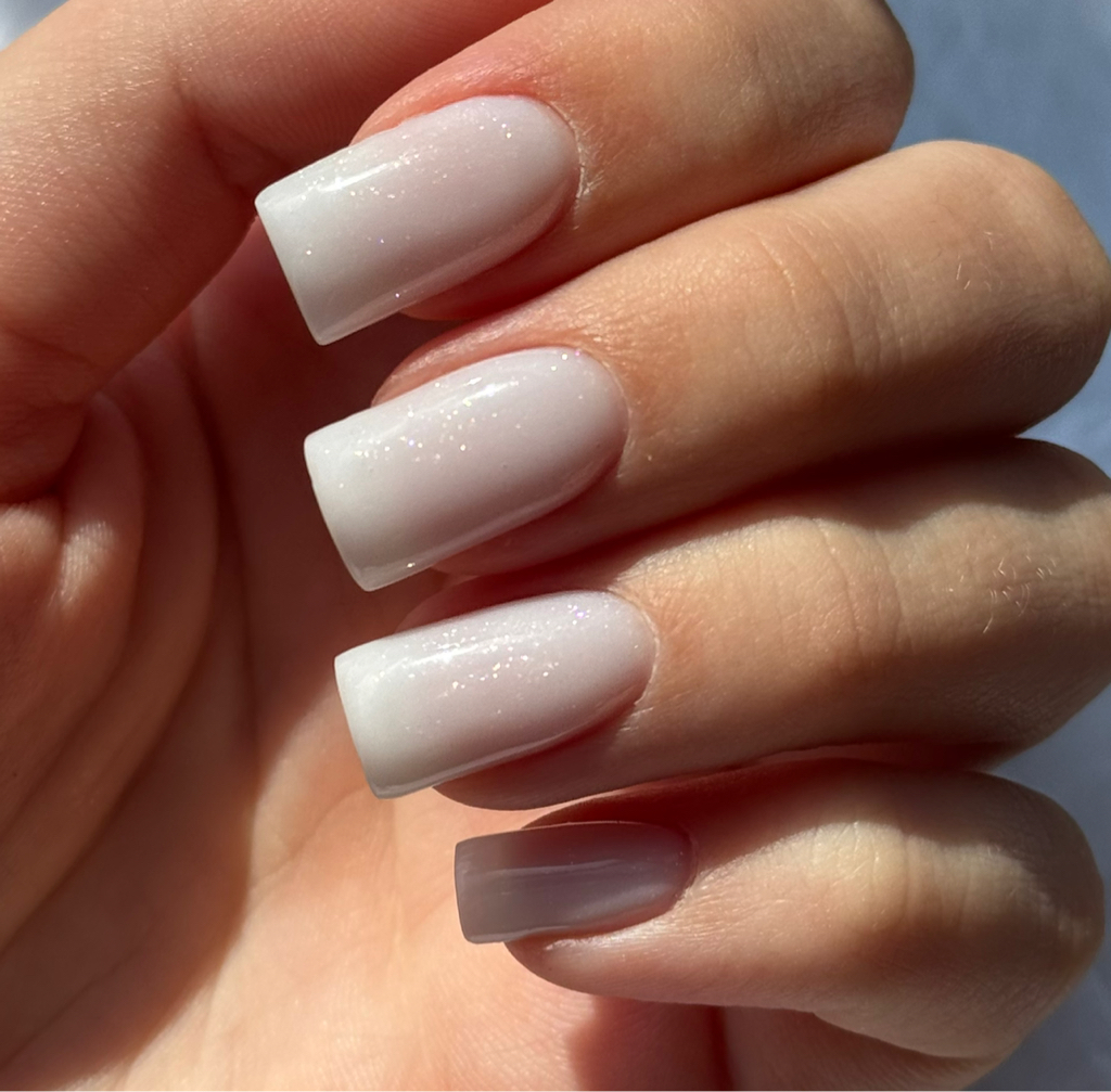 Реконструкция ногтей гелем (без цветного покрытия гель-лаком)