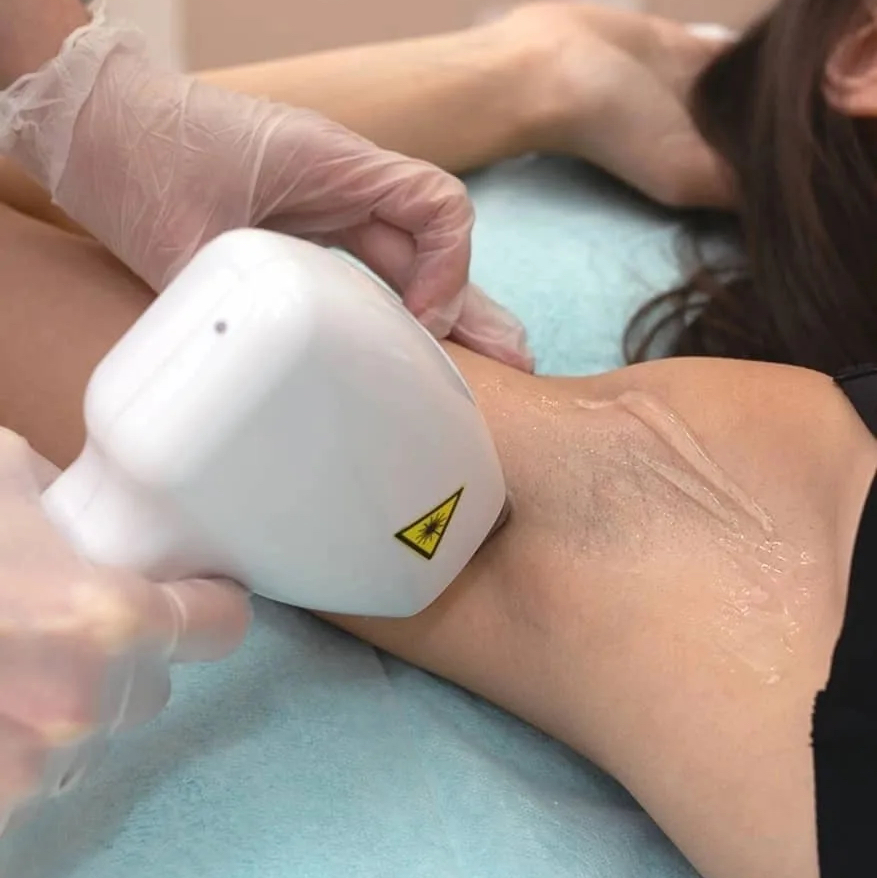 Подмышечные впадины