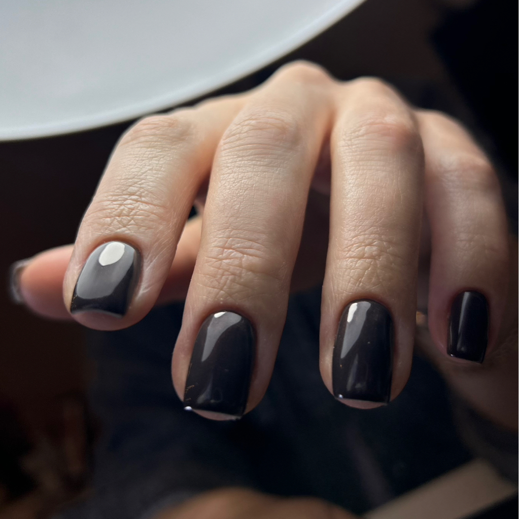 Manicure with gel polish (Маникюр  с покрытием гель-лак)