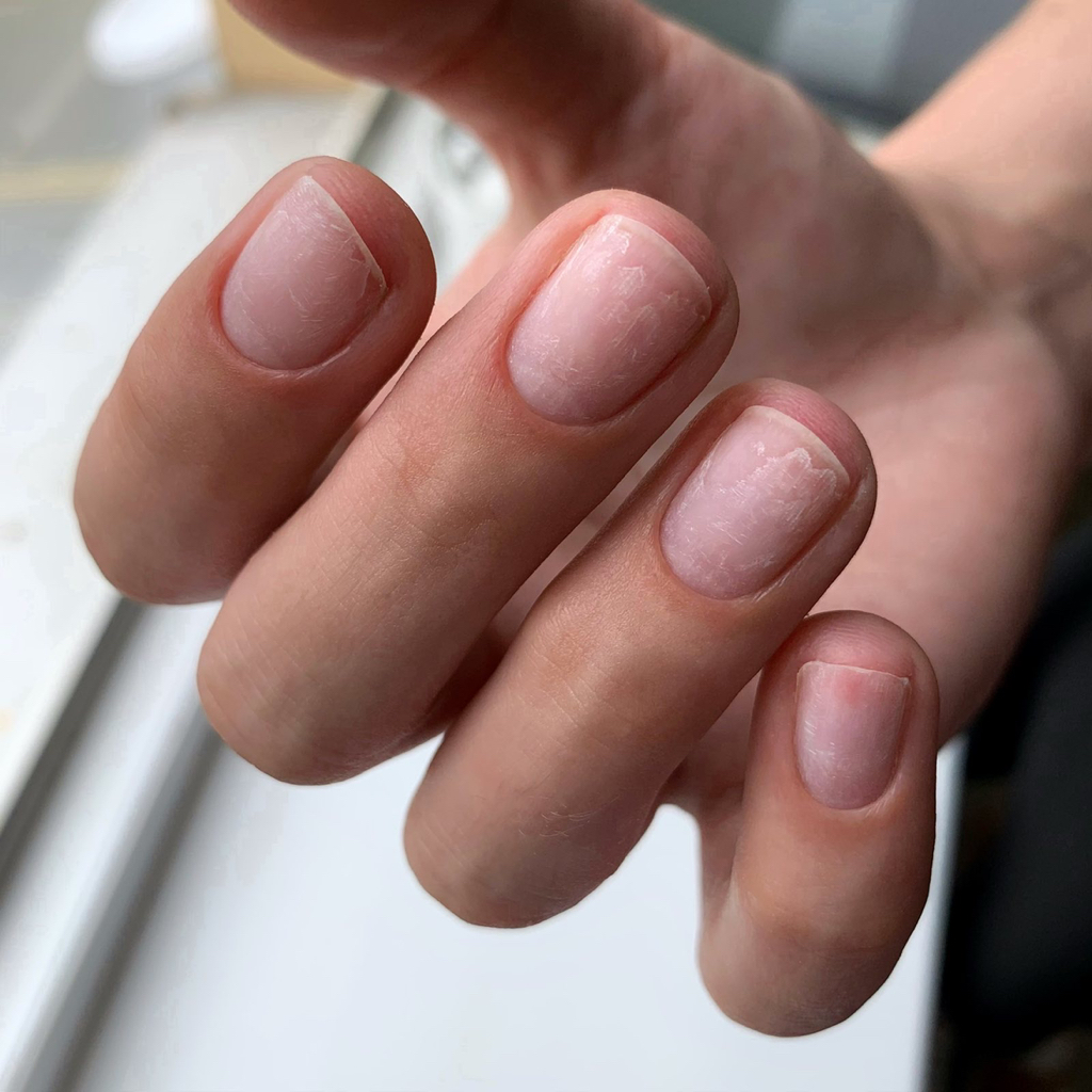 GEL REMOVAL + MANICURE NATURAL