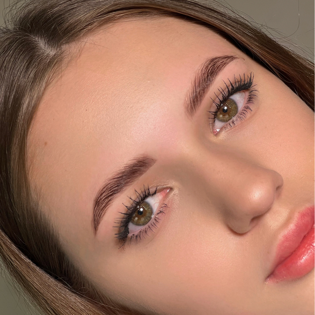 Ламинирование бровей + коррекция