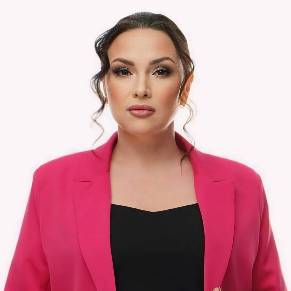 Анна Космос