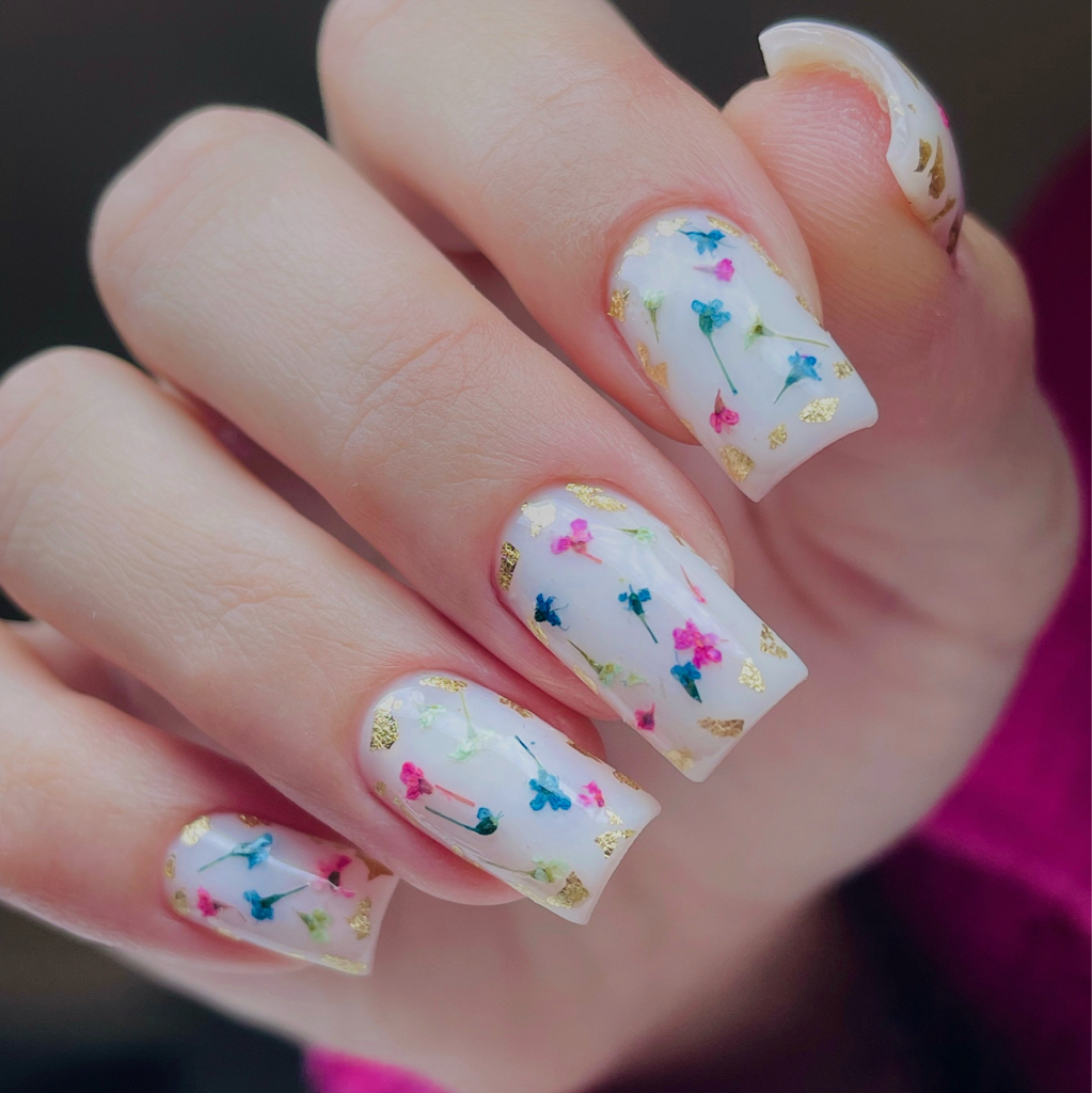 Укрепление гелем, выстраивание архитектуры, поднятие клюющих