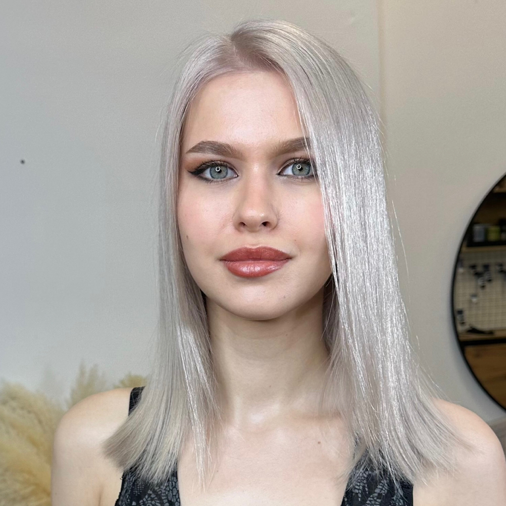 TOTAL BLOND
