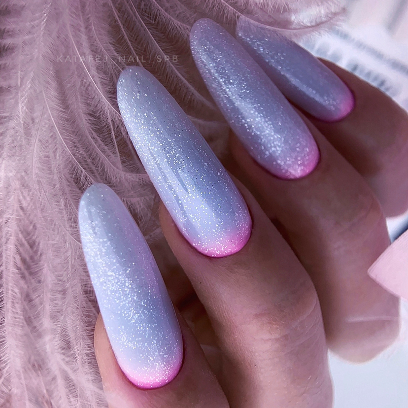 Коррекция длинных ногтей.