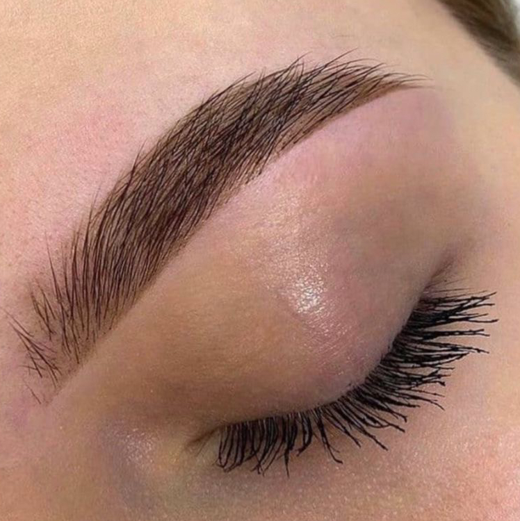 Окрашивание бровей