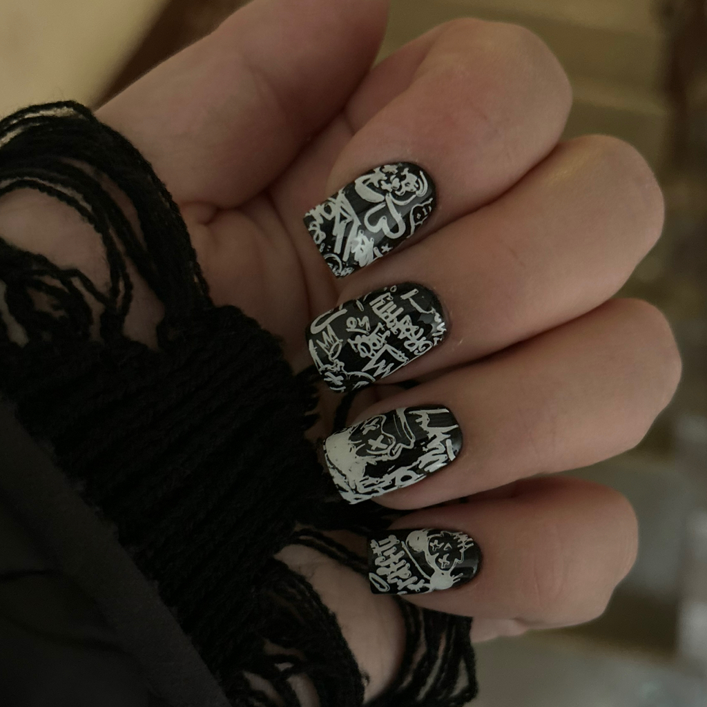 Маникюр с покрытием