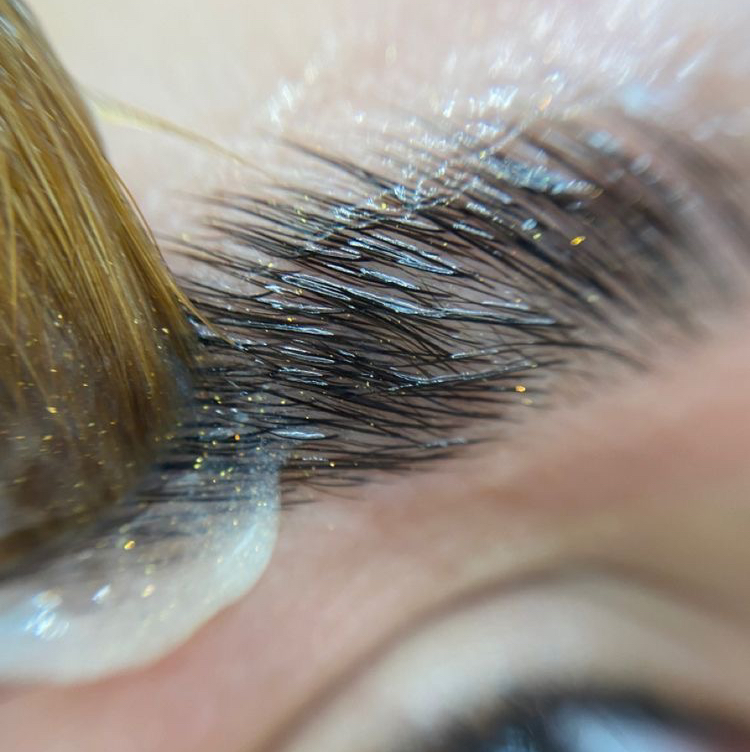 Уход «Счастье для бровей»