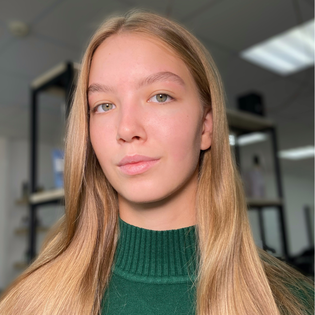 Коррекция бровей