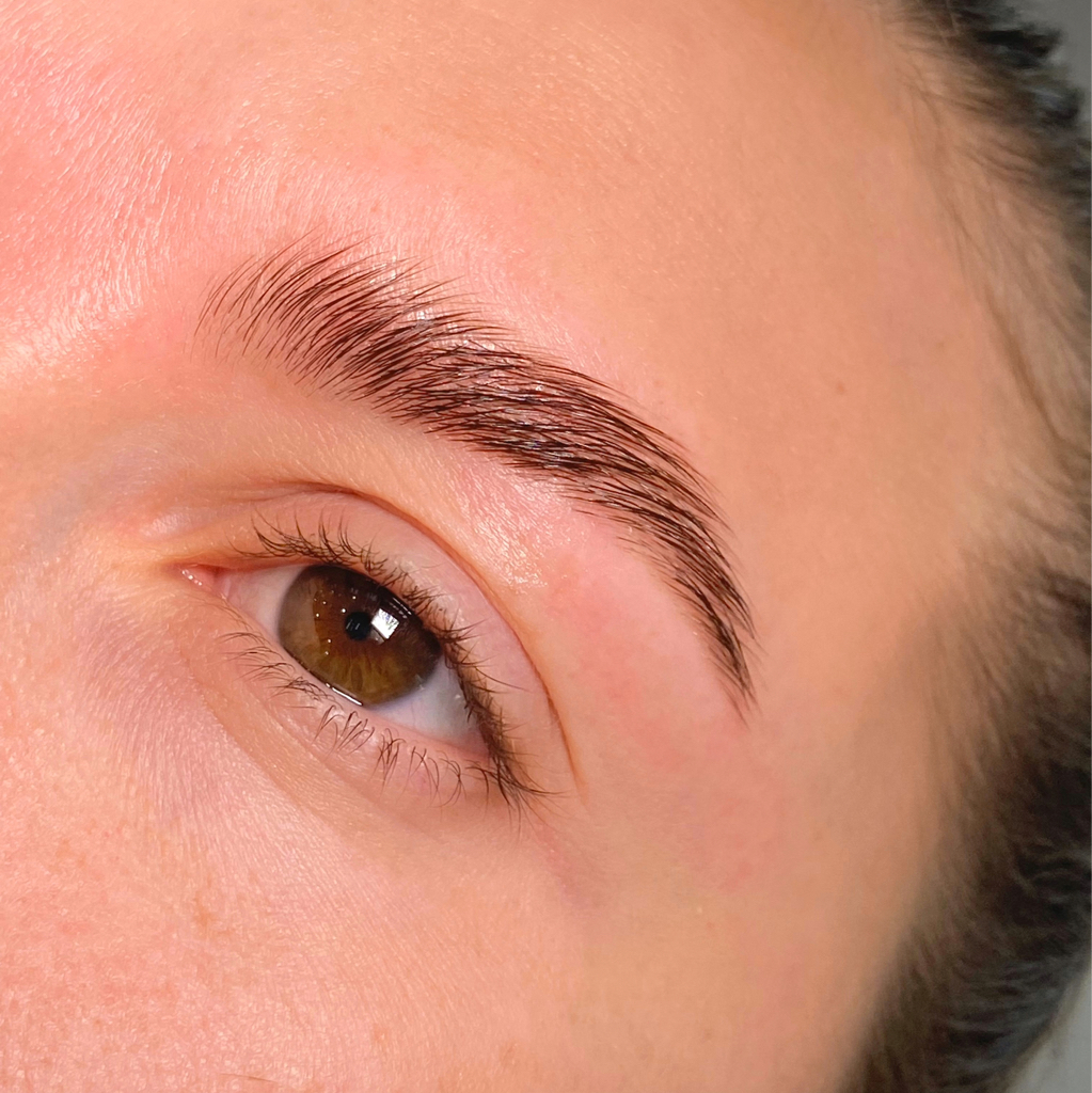 Долговременная укладка бровей