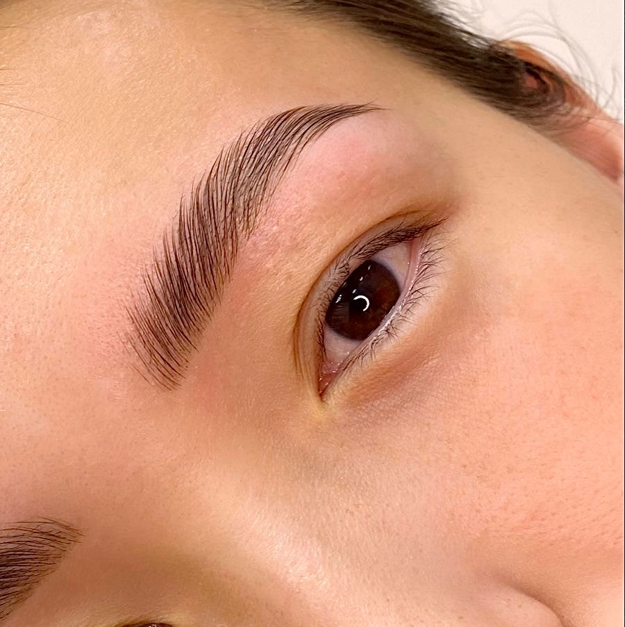 Ламинирование бровей