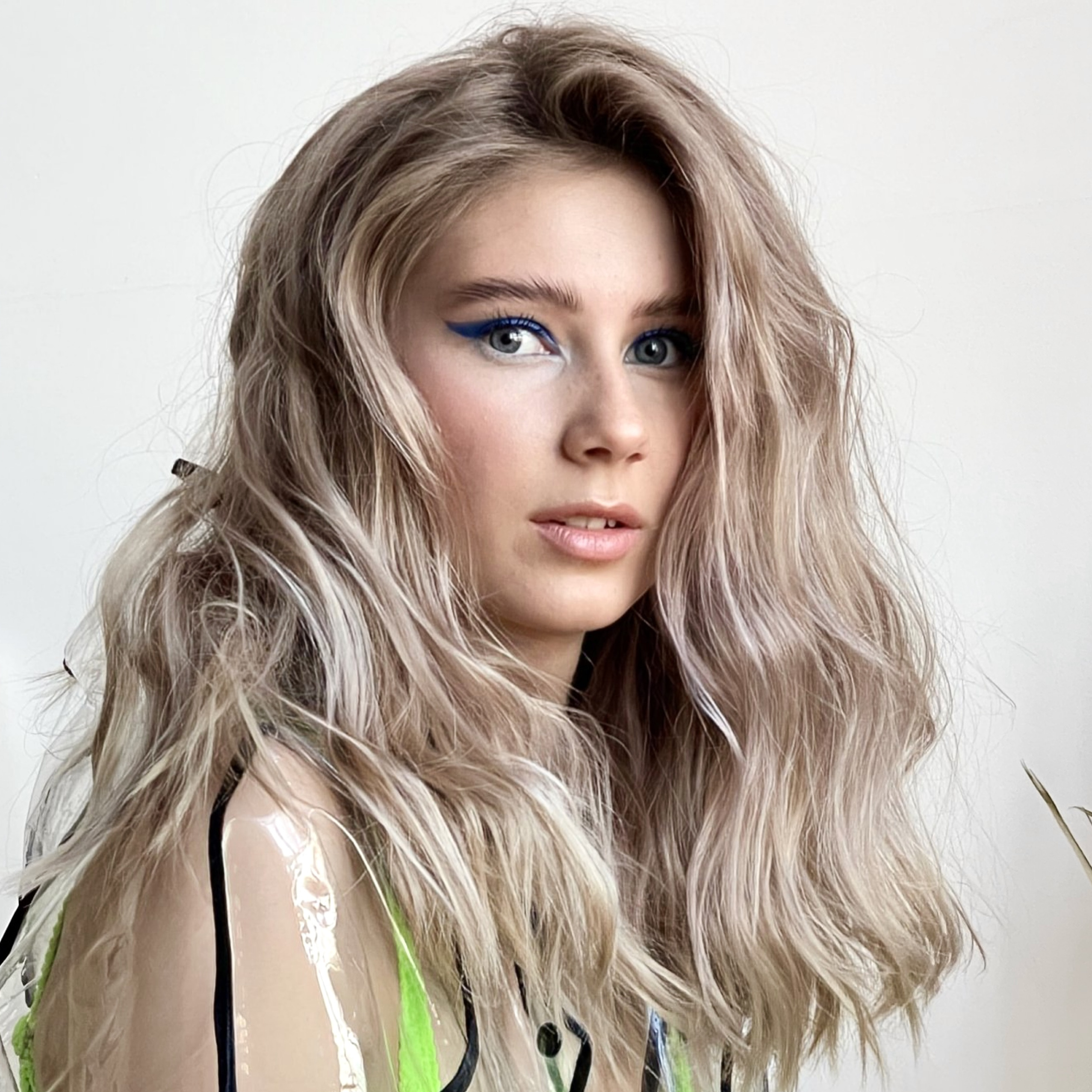 Творческая работа Air/TotalBlond/Вуаль до лопаток