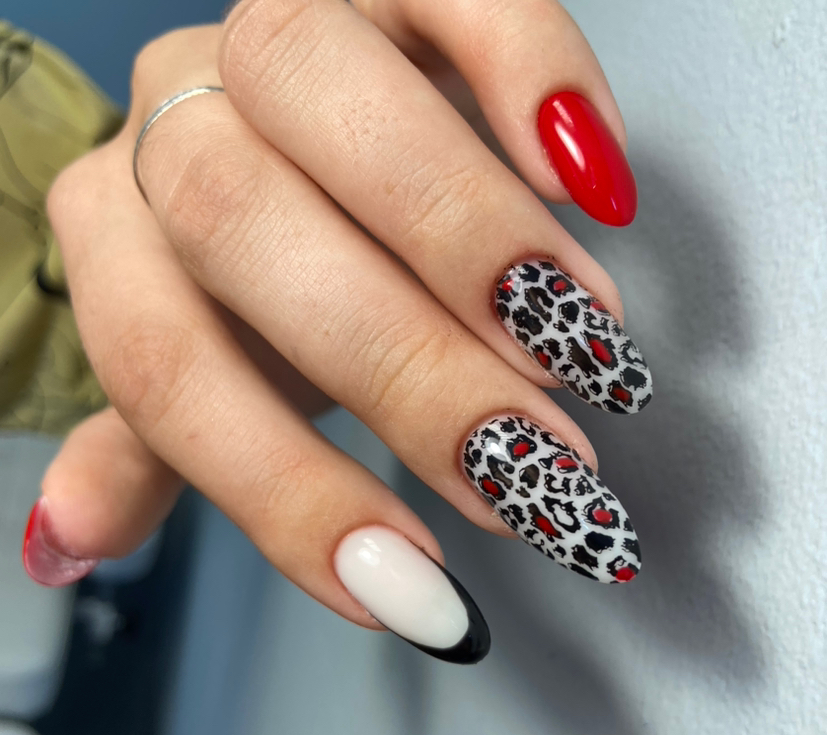 Наращивание ногтей