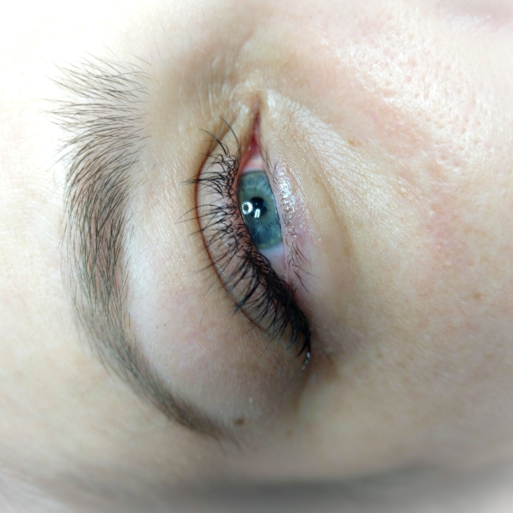 Классическое наращивание ресниц