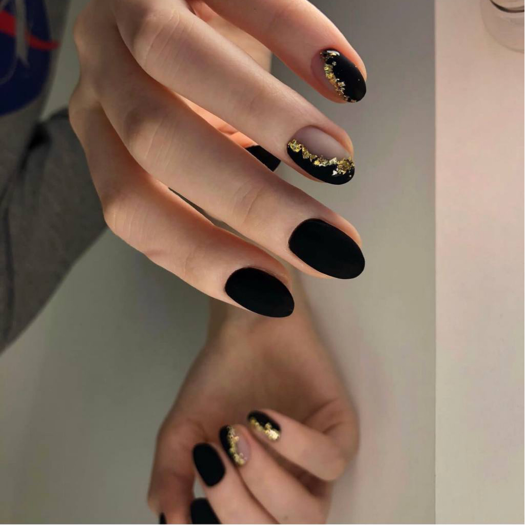 Наращивание ногтей