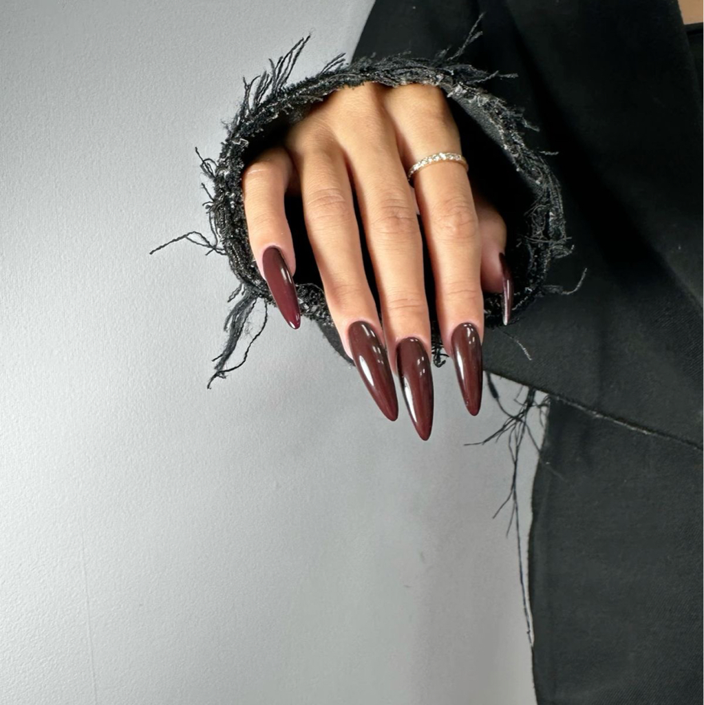 Наращивание ногтей