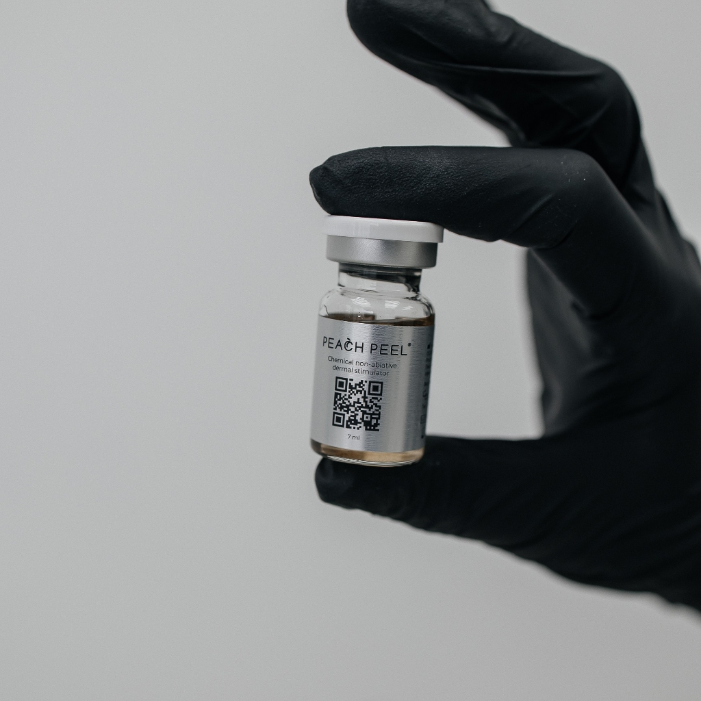 Персиковый пилинг лица + шеи + декольте Peach peel