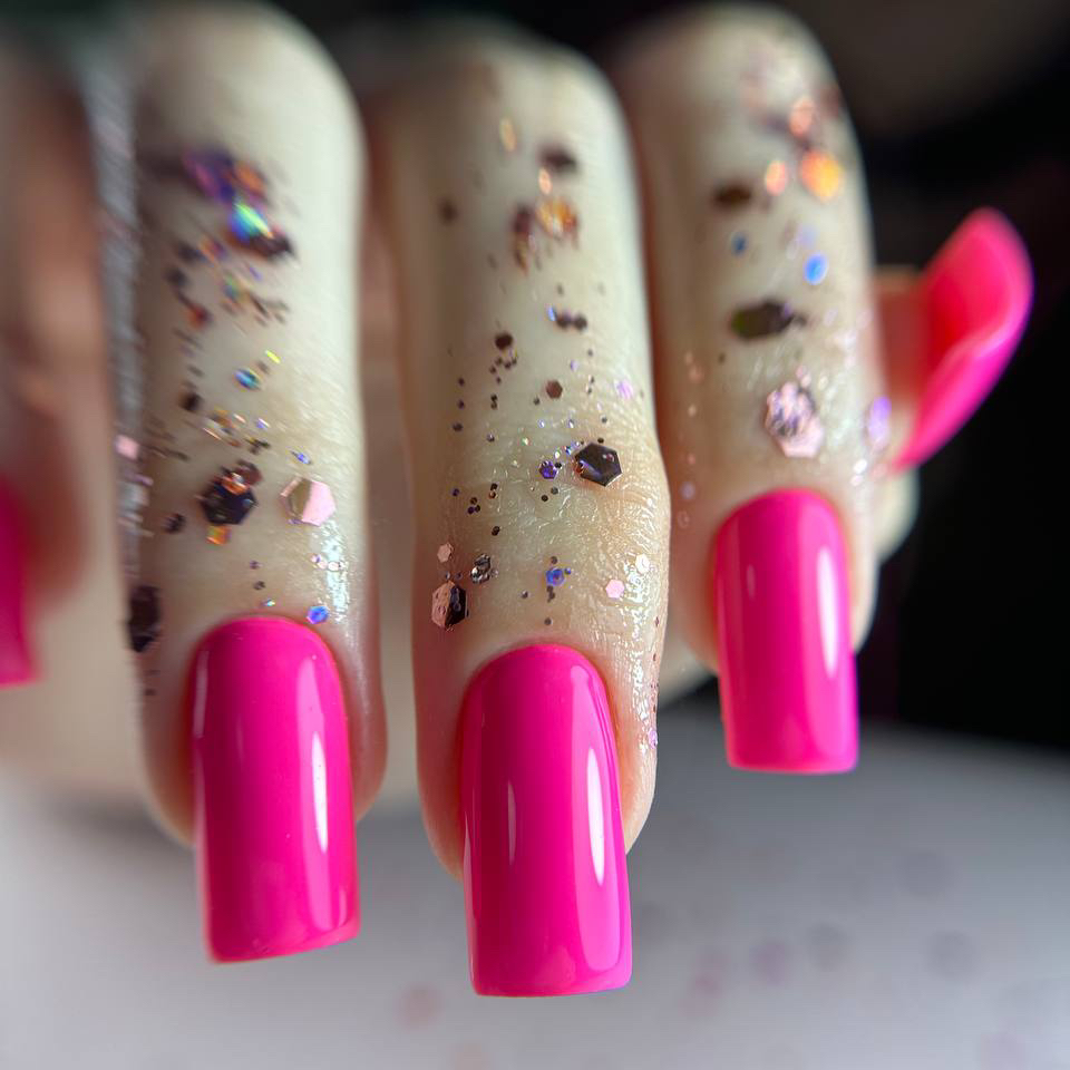 Коррекция нарощенных ногтей