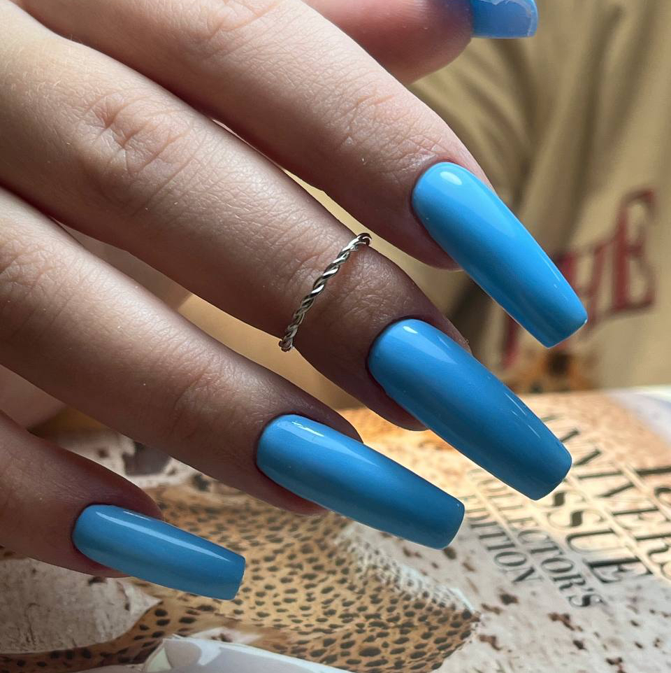 Наращивание ногтей