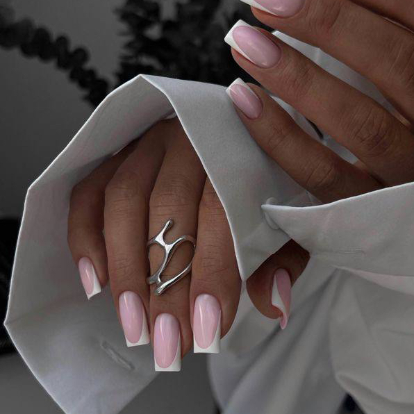 Маникюр с покрытием Фрэнч