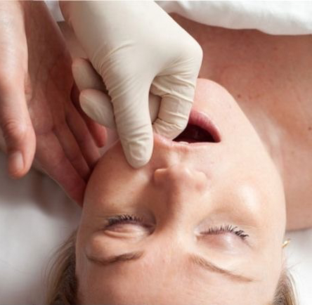 Буккальный массаж лица