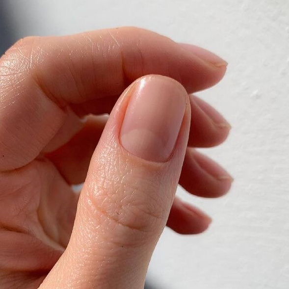 Маникюр без покрытия