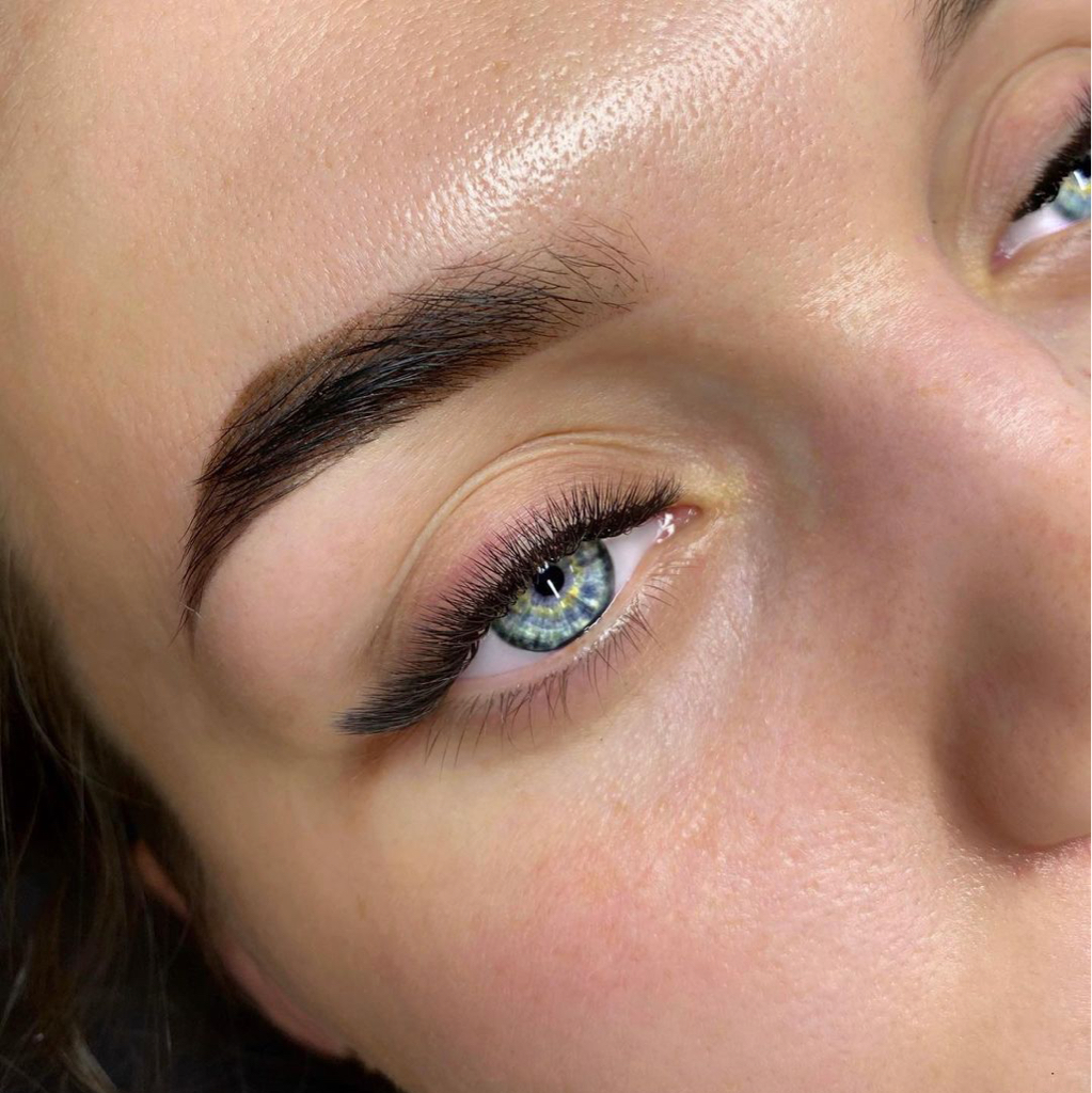 КОМБО наращивание ресниц + оформление бровей ВСЁ ВКЛЮЧЕНО