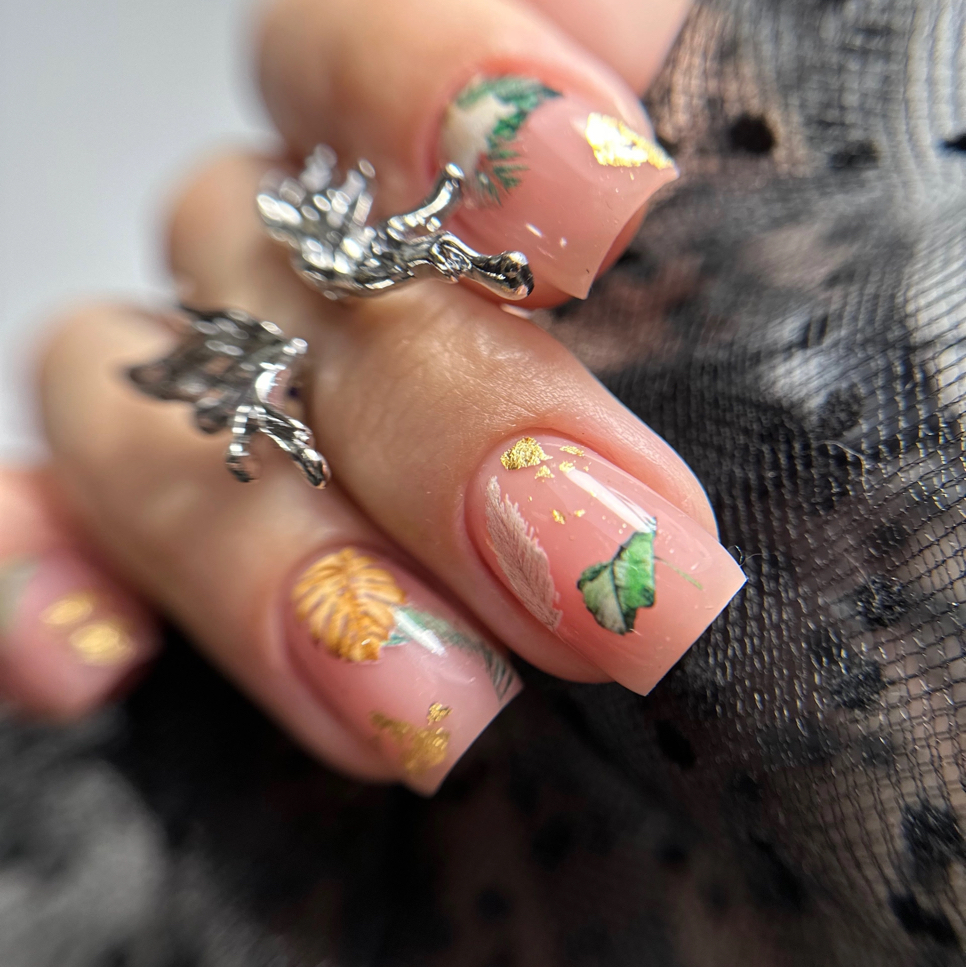 Маникюр с гелевым укреплением.Комплекс.
-снятие
-маникюр
-укрепление
-однотон 
✔️ дизайн оплачивается отдельно