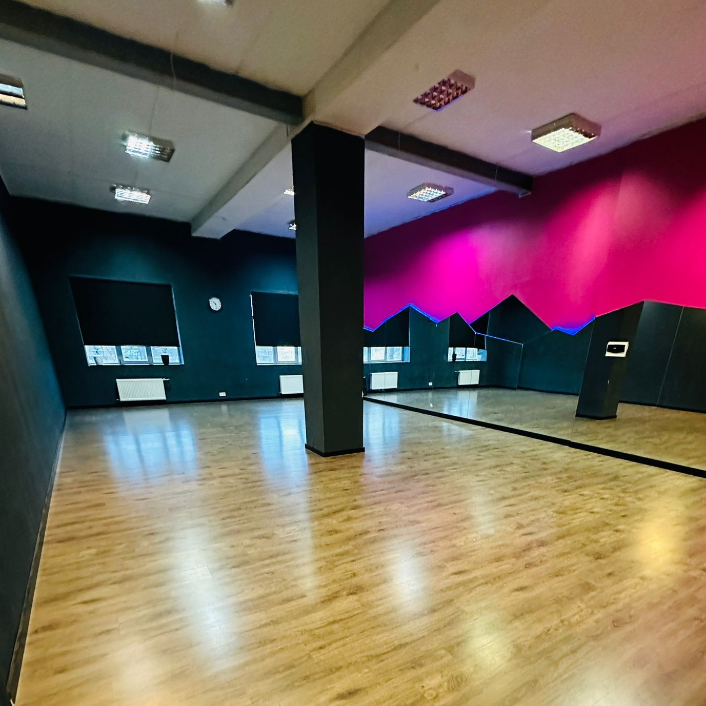 Lielā deju zāles īre