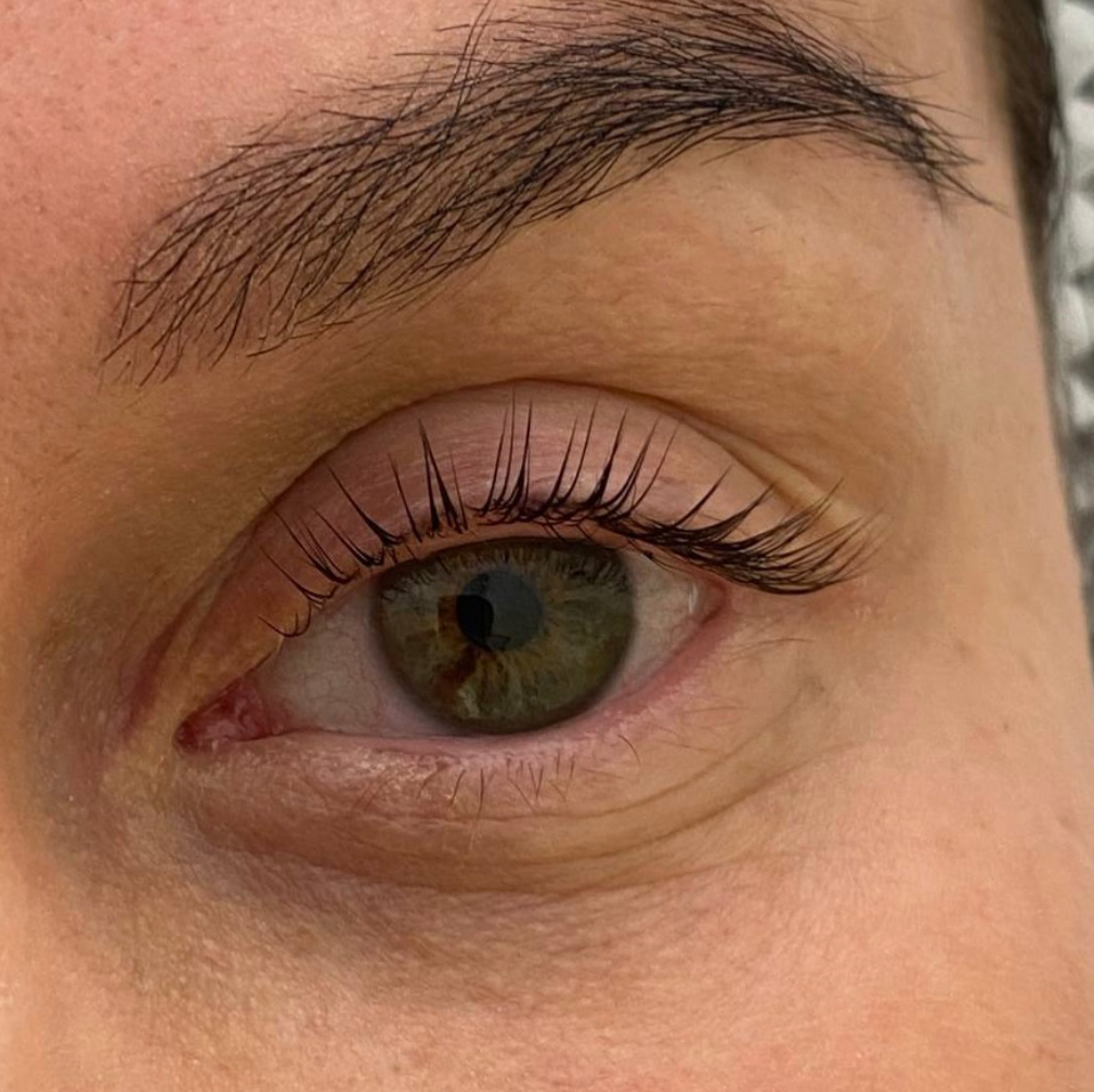 Окрашивание ресниц