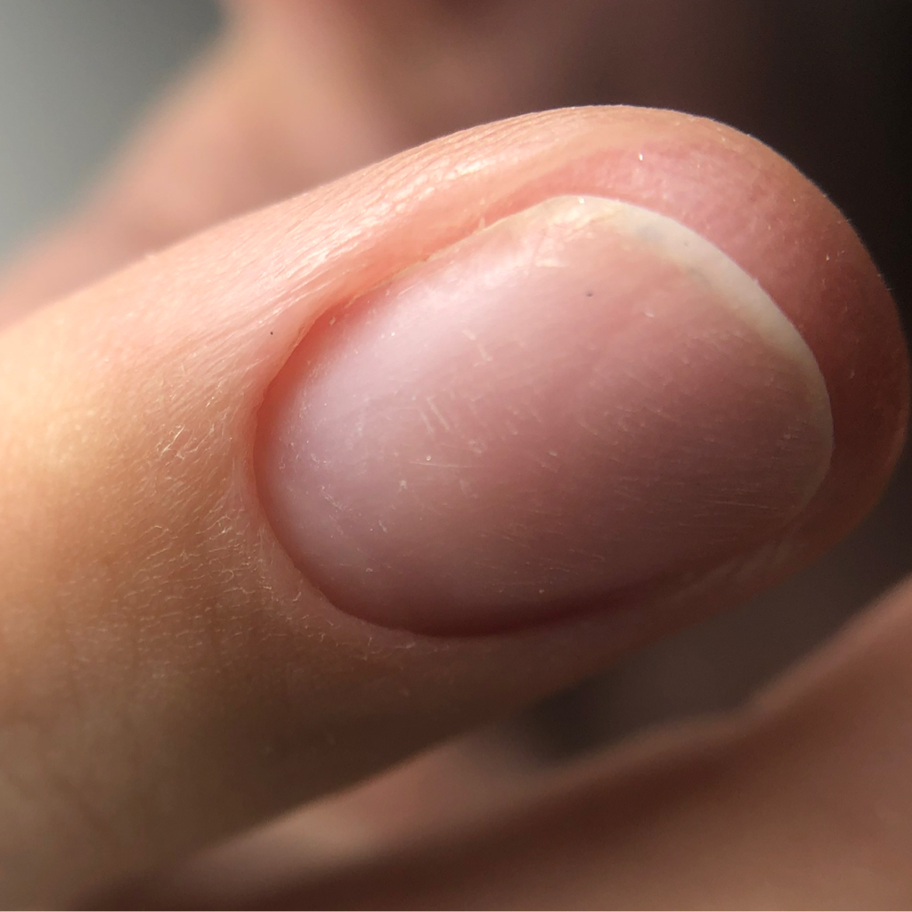 Маникюр без покрытия