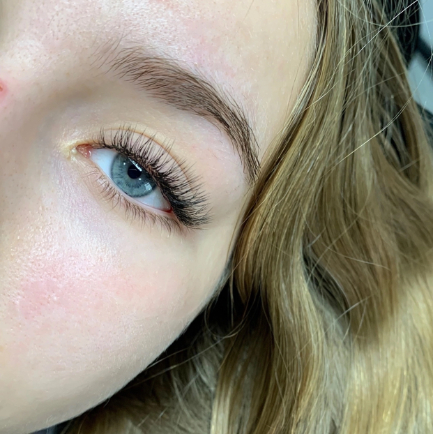 Классическое наращивание ресниц