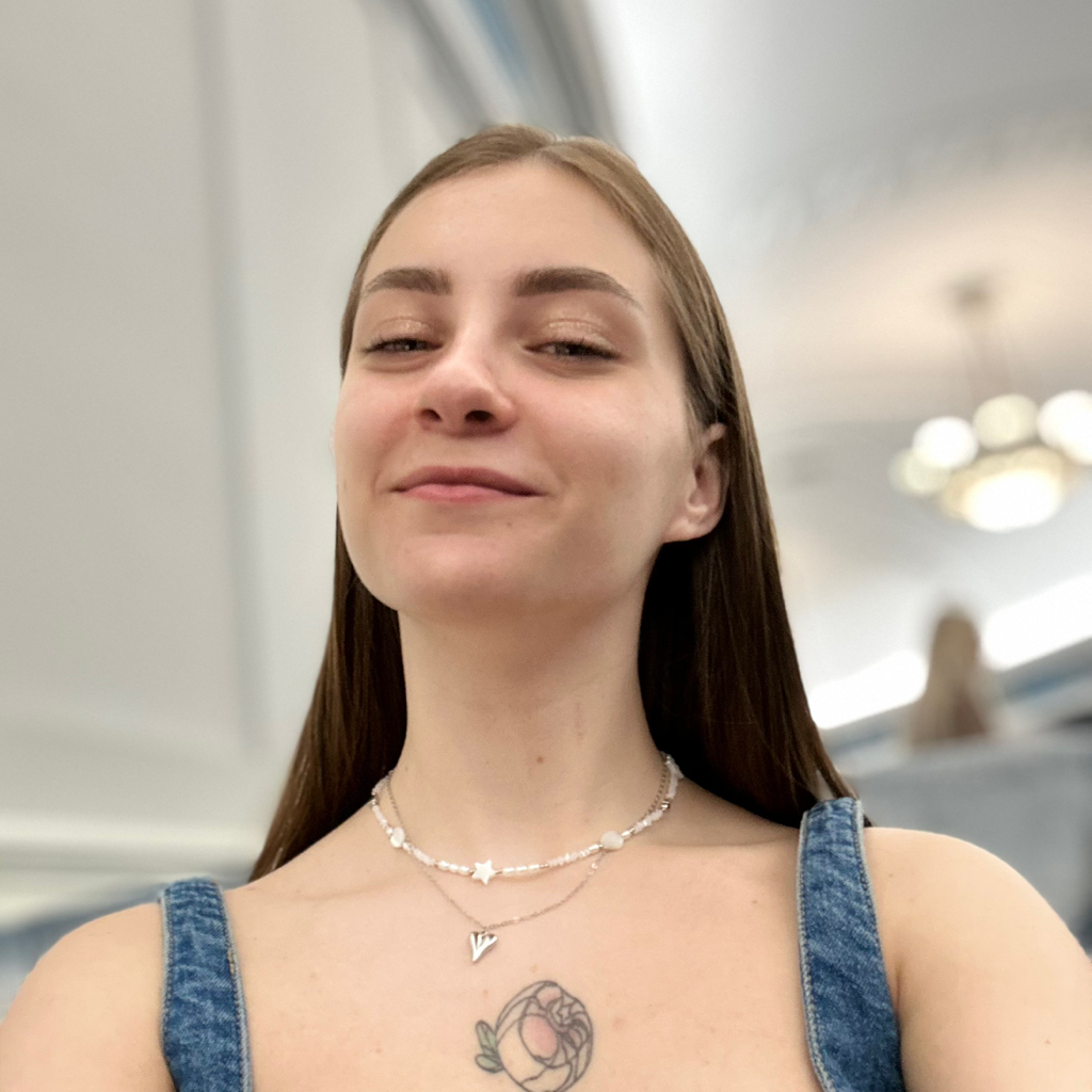 Попова София