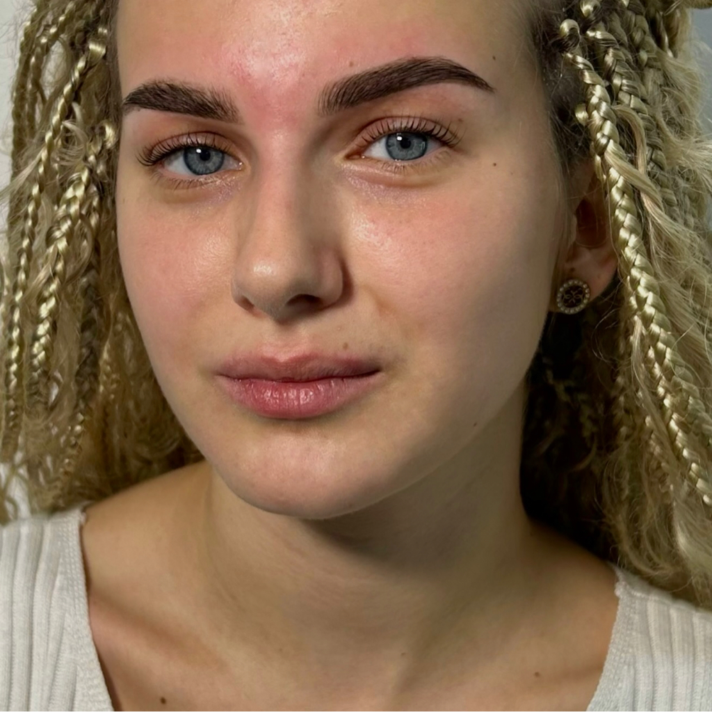 Коррекция бровей