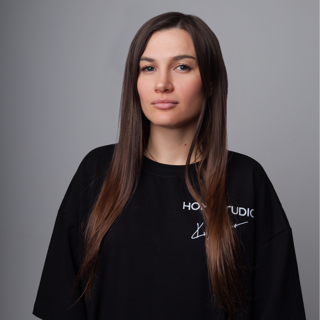 Ольга мастер-эксперт по наращиванию ресниц