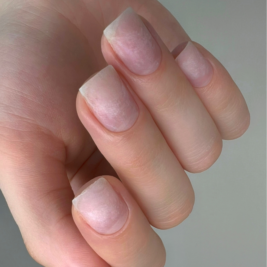 Комбинированный маникюр без покрытия