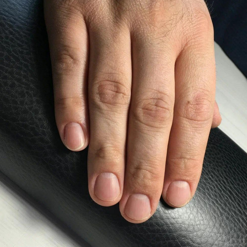 Маникюр мужской