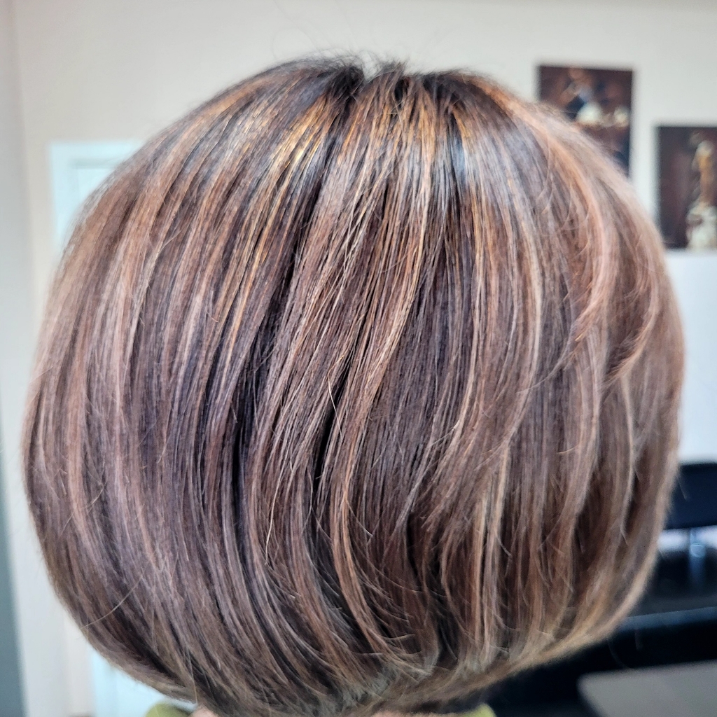 Сложное окрашивание
( балояж, шатуш, air touch  и др.) средние и длинные волосы