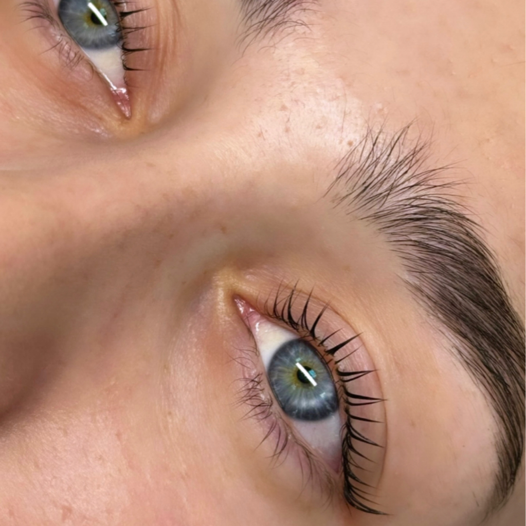 Ламинирование ресниц