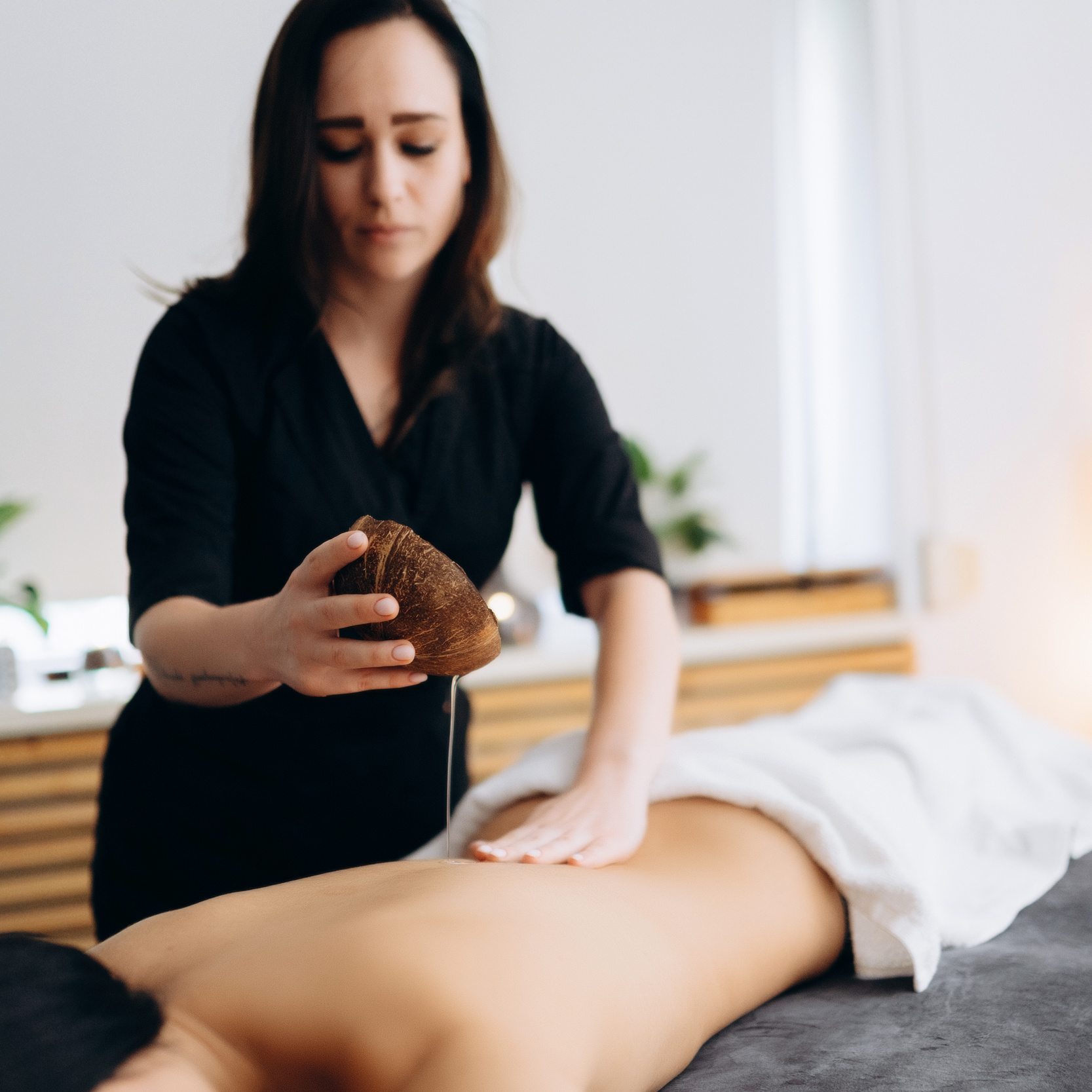 Загальний масаж SPA аромамаслами 60 хв
