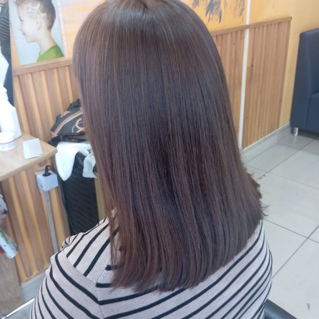 Стрижка кончиков волос одним срезом ( не более 10 см)