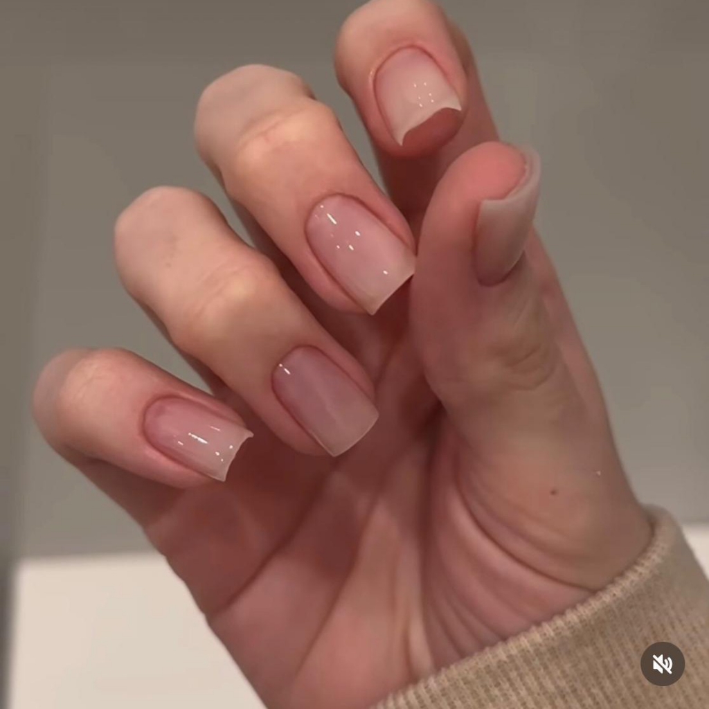 Маникюр  (аппаратный/комбинированный)