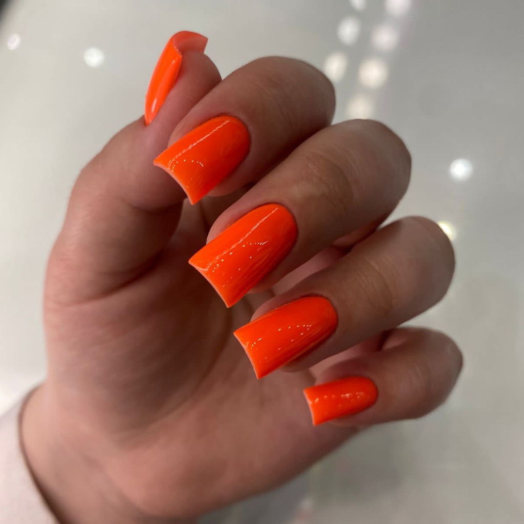 Наращивание ногтей