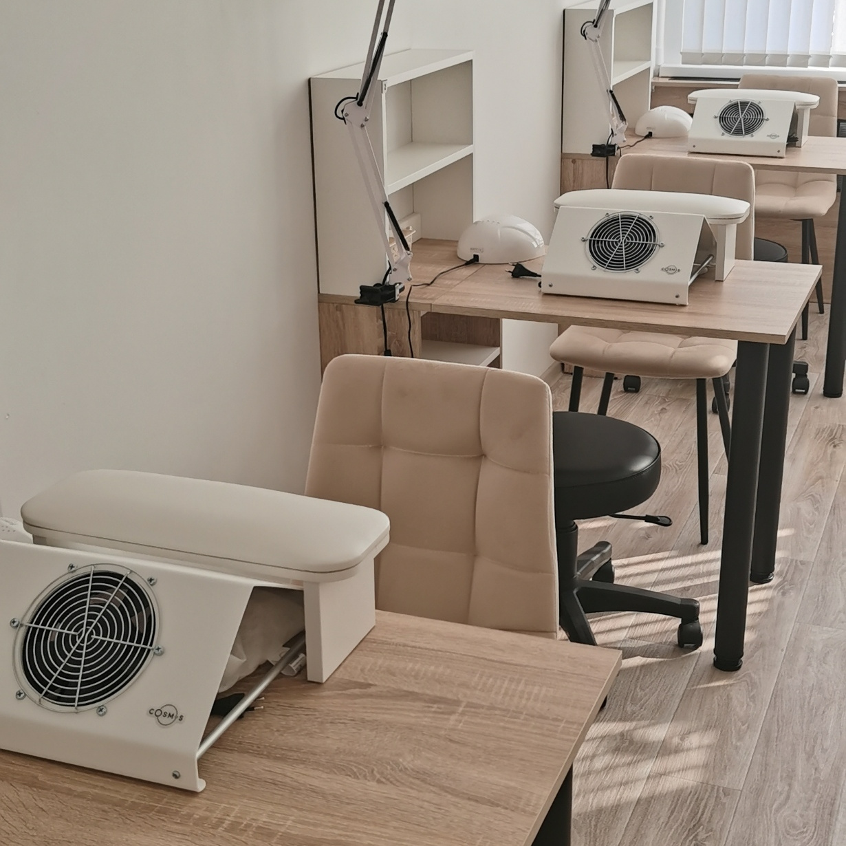 Место для маникюра (8 часов)